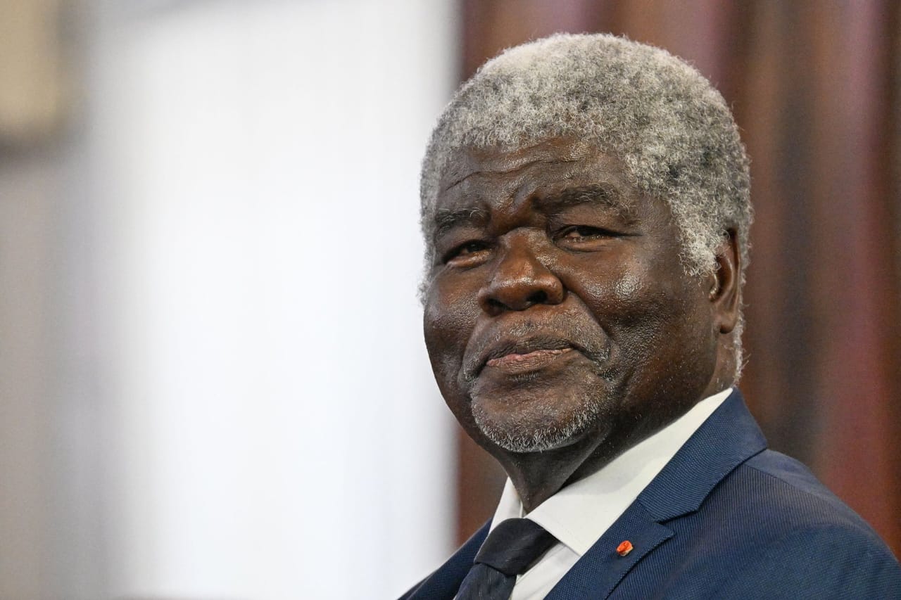 Alassane Ouattara confirme Robert Beugré Mambé à la tête du gouvernement