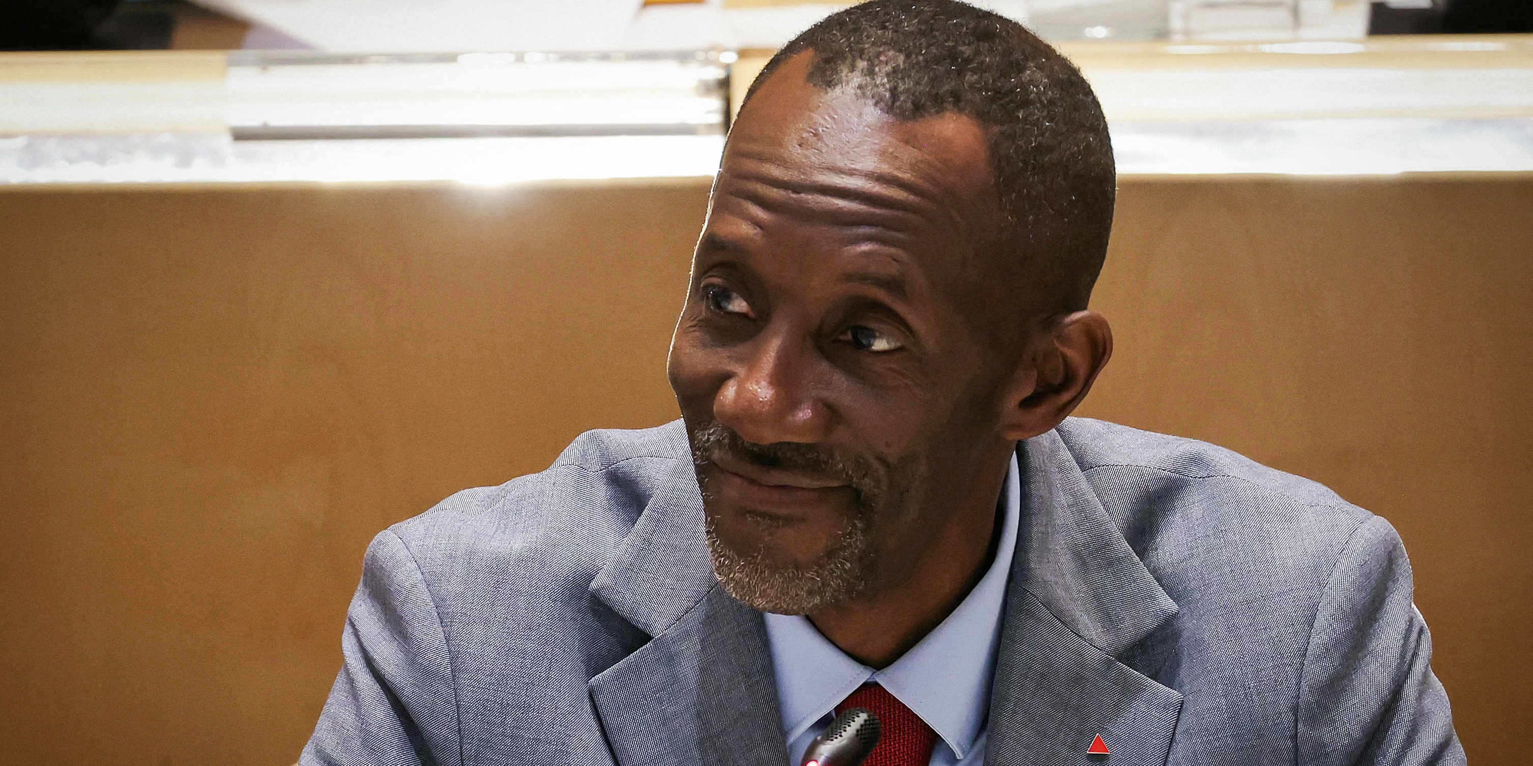 Saint-Denis : Bally Bagayoko assume un geste politique autour du portrait présidentiel
