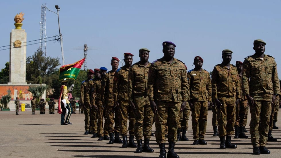 Burkina Faso : les volontaires de la défense de la patrie renoncent à leurs armes.