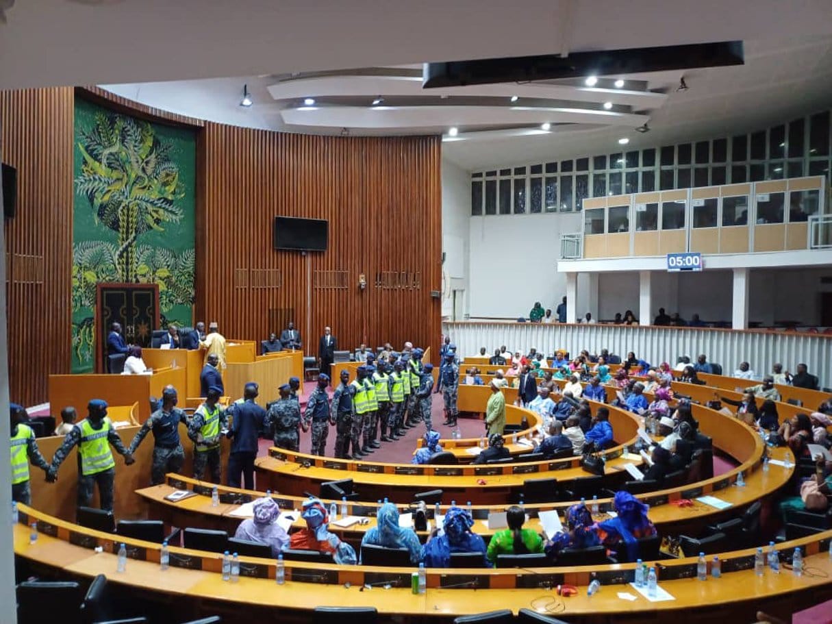 Sénégal : Bassirou Diomaye Faye envisage la dissolution de l'Assemblée nationale pour contrer une opposition majoritaire